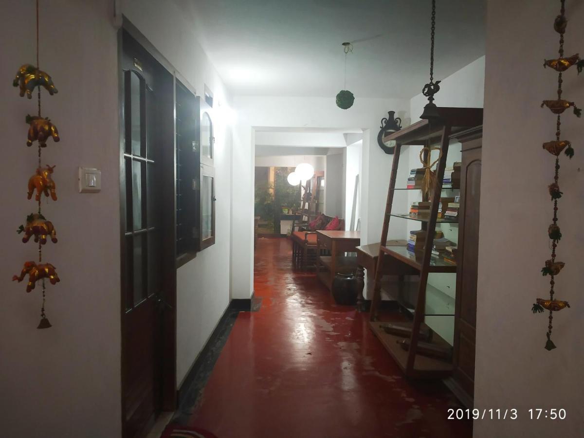 Spice Holidays Hotell Kochi Exteriör bild